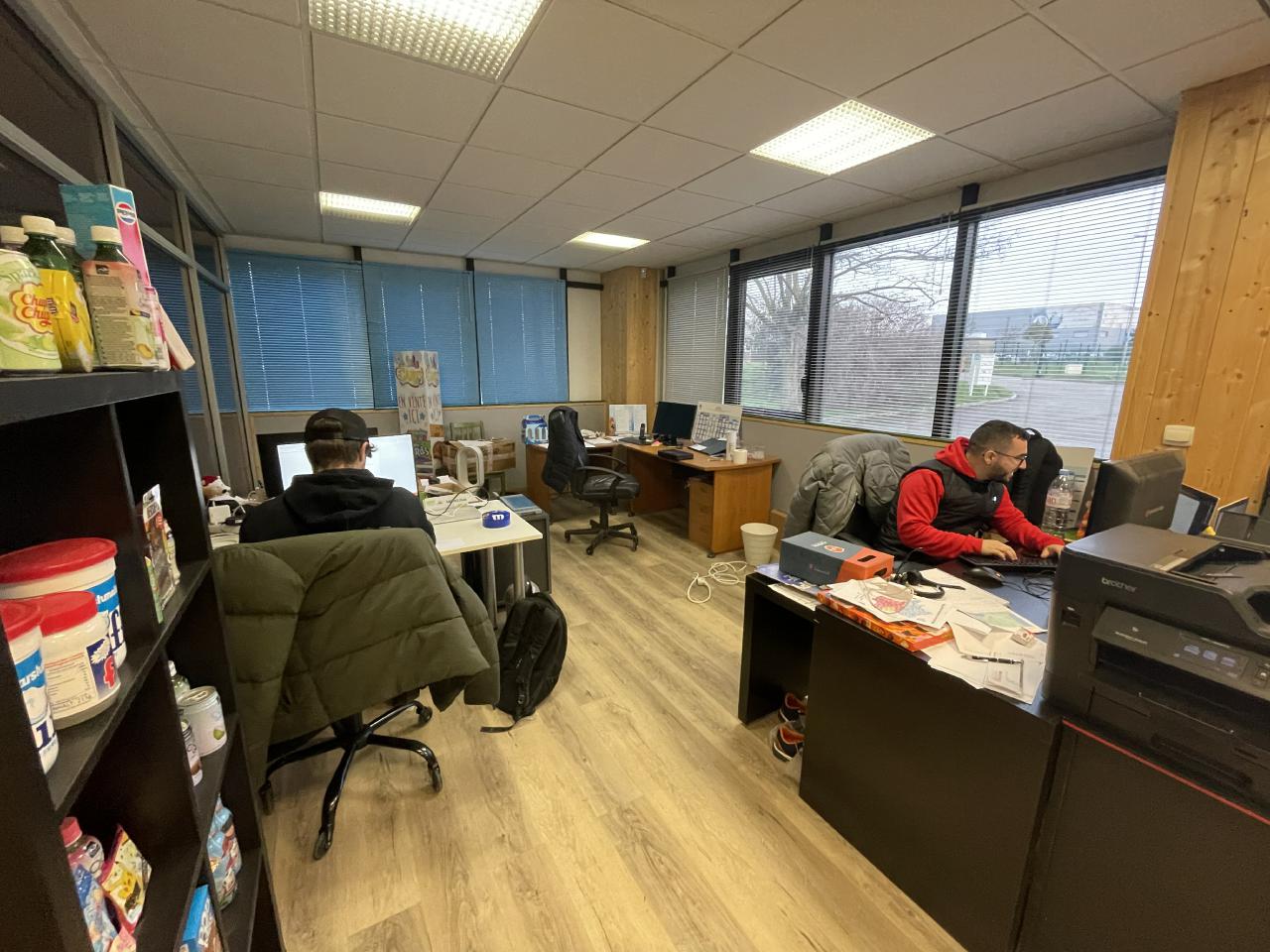 Local d'activité Saint-Quentin-Fallavier 1050m² Vente local d'activité Saint-Quentin-Fallavier Isère OVACT2317712 5